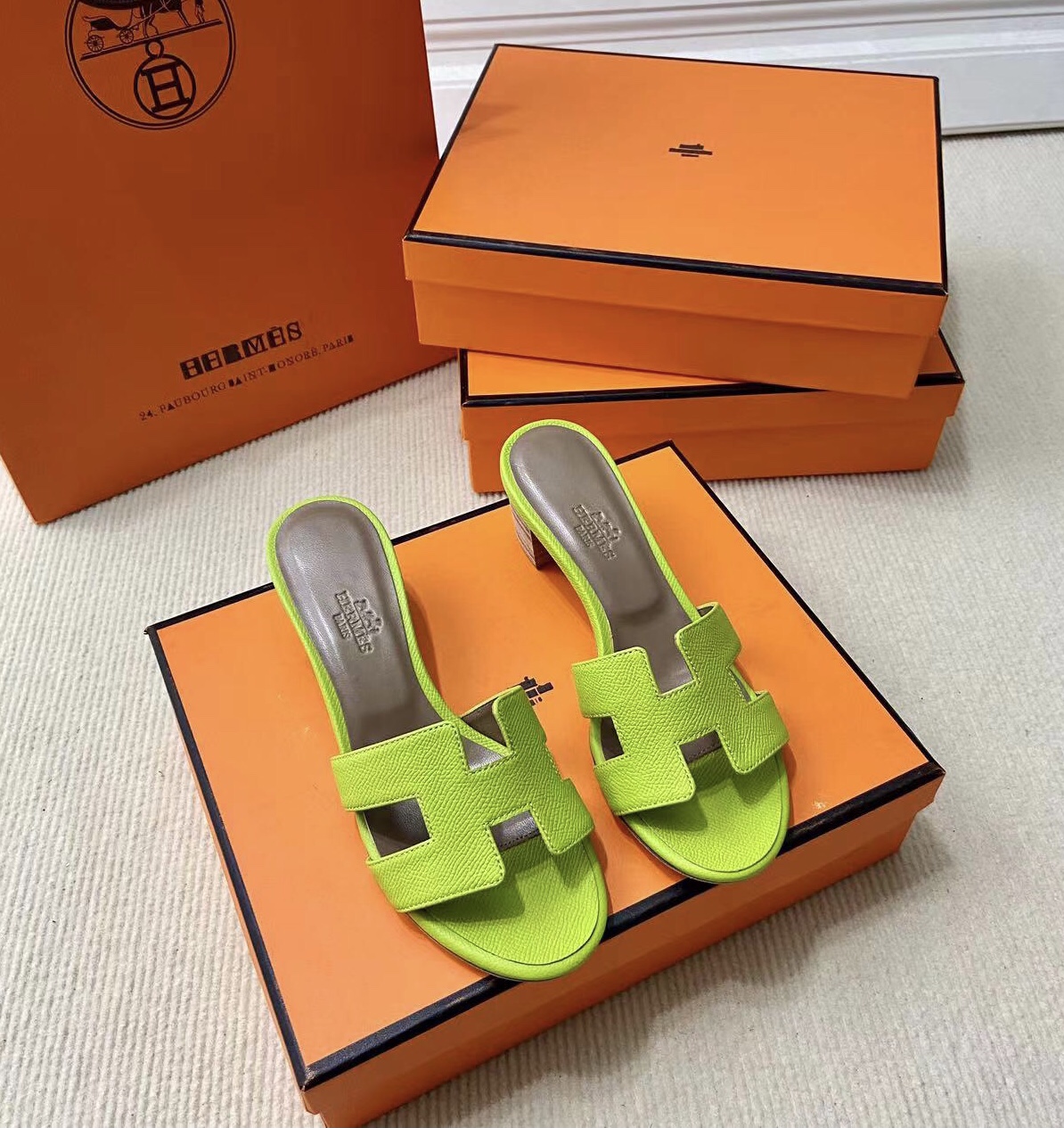 에르메스 올수공 오아시스 슬리퍼 샌들 앱송 44